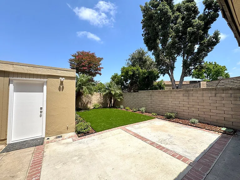 18229 Olympic Ct — Photo 19