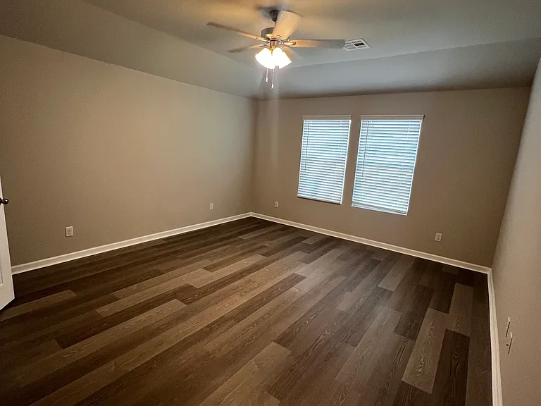 10521 SW 41st St — Photo 7