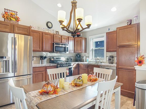 5th image of 6536 Moss Lake Dr