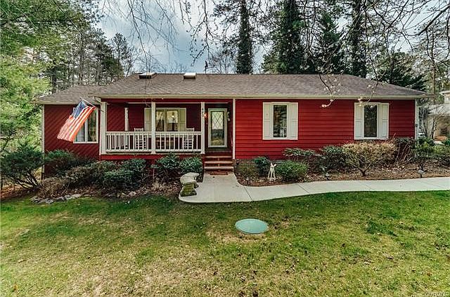 1st image of 480 Lake Caroline Dr