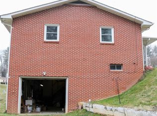 12373 Us Highway 19 E, Spruce Pine, NC 28777