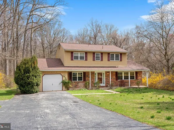 1286 Sharon Dr, Garnet Valley, PA 19060