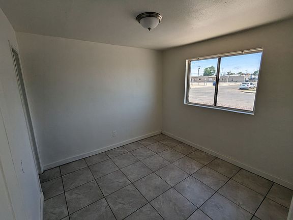 4th image of 1890 S Walnut Ave APT 5