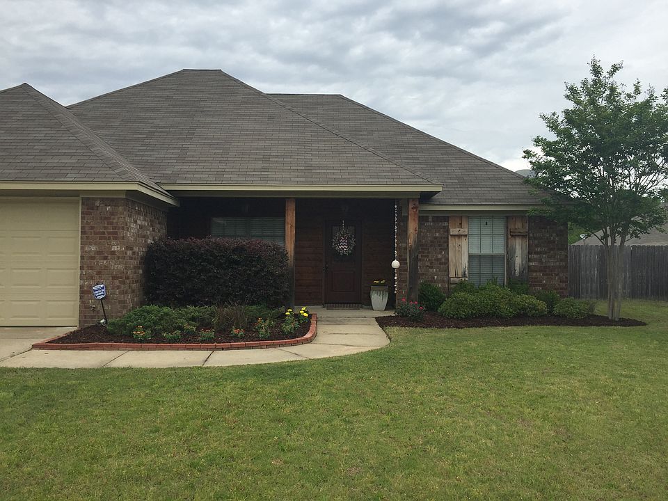 1st image of 408 Oak Park Cv