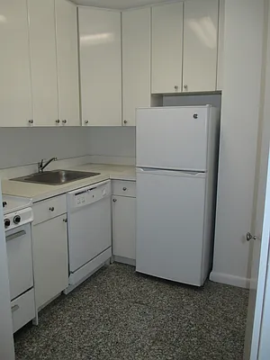 Rented by Carlyle Property Management | media 2