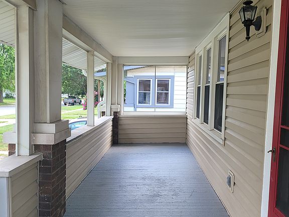 5th image of 7122 Jackson Ave