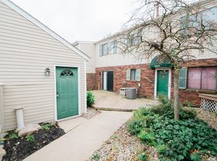 2023 Laura Ln, Chesterton, IN 46304