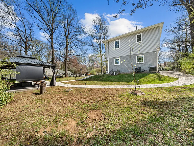 3803 Estel Rd — Photo 41
