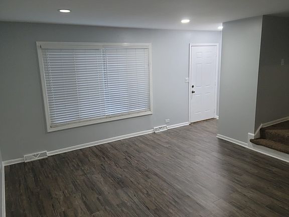 3rd image of 10081 Frontage Rd #D