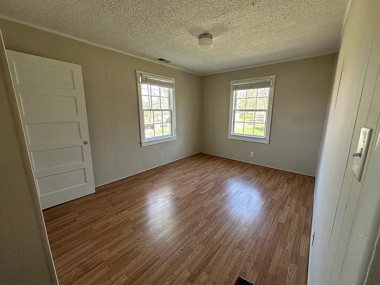 Primary Bedroom, Upstairs