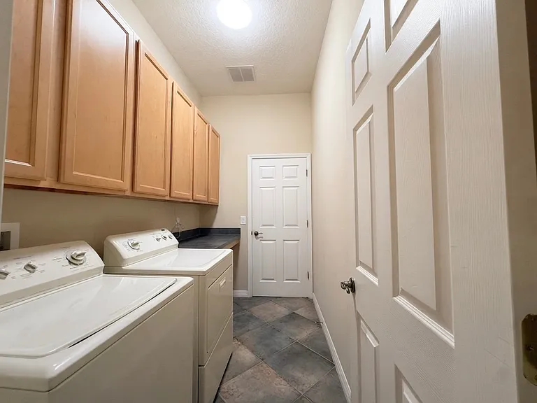 129 Crepe Myrtle Dr — Photo 6