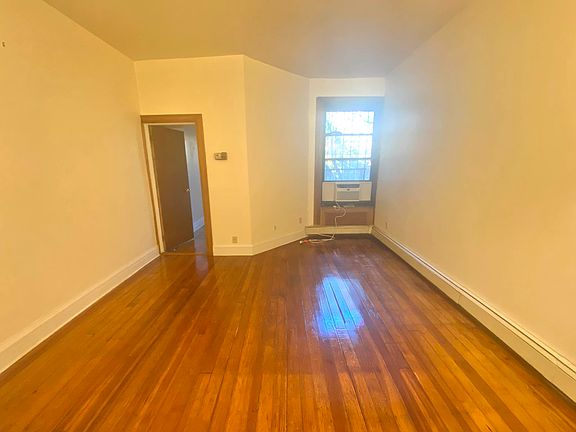 4th image of 547 Bergen St APT 1C