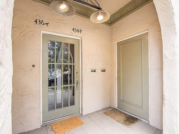 2nd image of 434 N Spaulding Ave #434