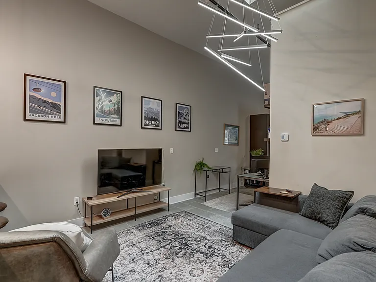 1523 W Cary St #B2 — Photo 8