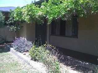 1341 Flanders Rd, La Canada Flintridge, CA 91011