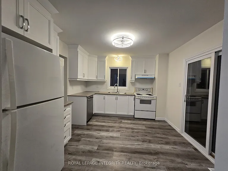 53 Sarrazin Way — Photo 4
