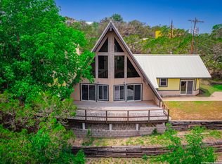 150 Sandy Ln, Kerrville, TX 78028