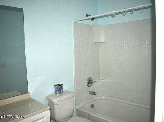 5th image of 2184 Schumacher Ave