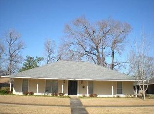 12653 Parkwood Dr, Baton Rouge, LA 70815