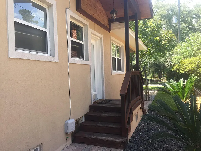 3722 Saint Johns Ave — Photo 7