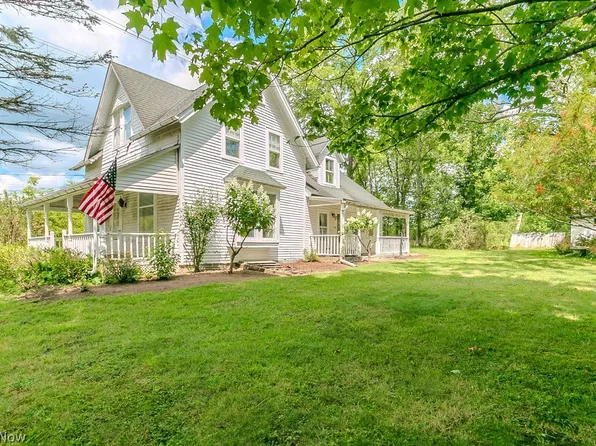 17397 Chagrin River Rd, Chagrin Falls, OH 44023