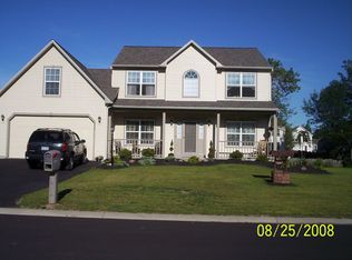 8260 Justin Dr, Clay, NY 13041