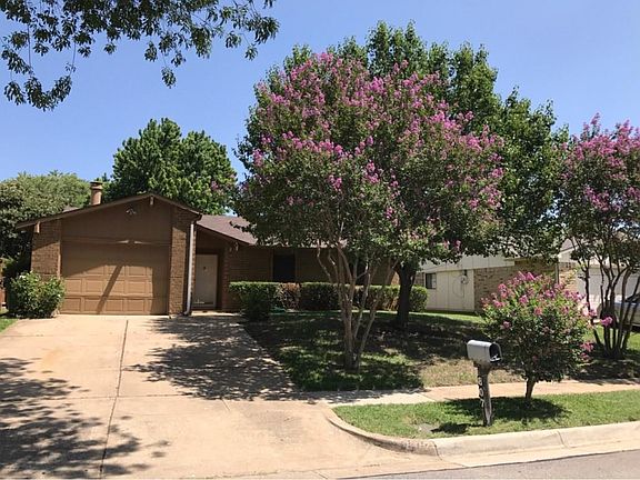 2nd image of 807 Lawndale Dr
