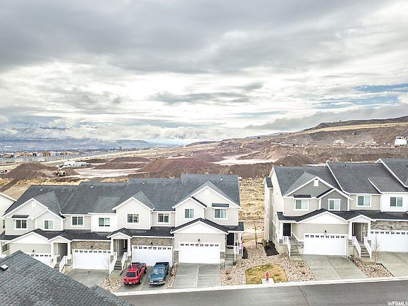 4th image of 14827 S Garrison Ln #221