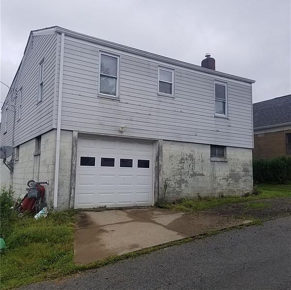 2nd image of 938 Scott Ave