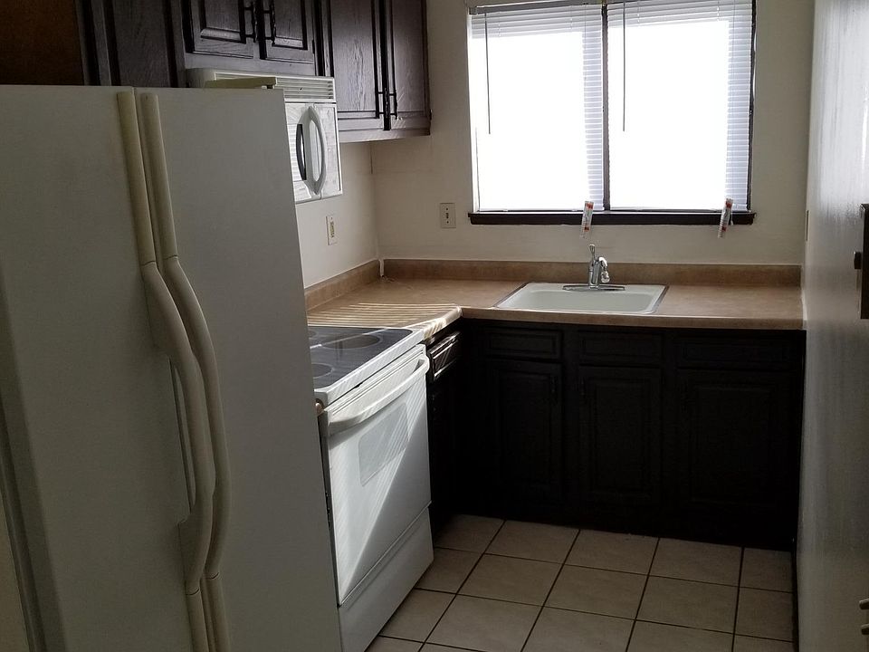 2nd image of 4000 Archer Dr APT A6
