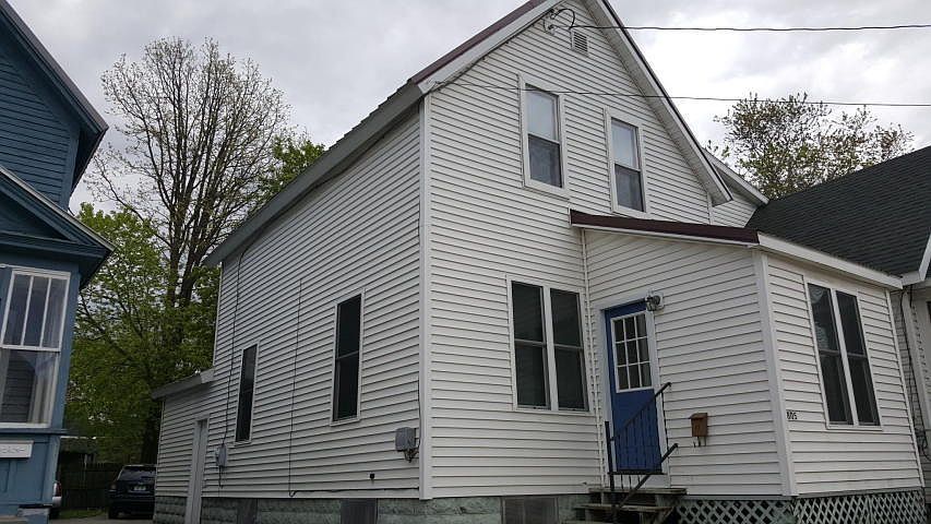 1st image of 805 Helen St