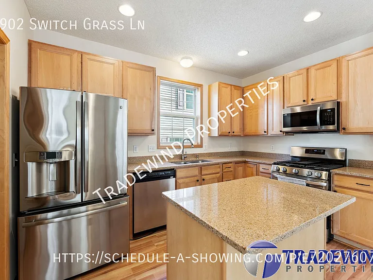 9902 Switch Grass Ln — Photo 3