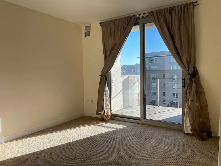 255 Berry St #601 — Photo 11