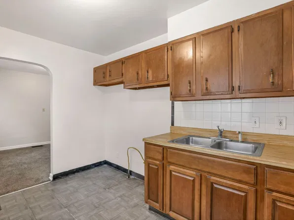 370 S Chase Ave, 370 S Chase Ave #A, Columbus, OH 43204