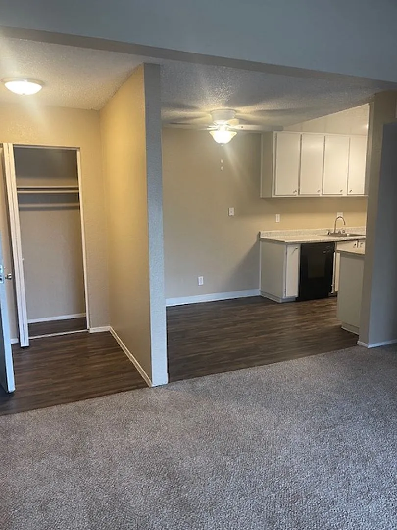 Legacy Park Apartments — Photo 3