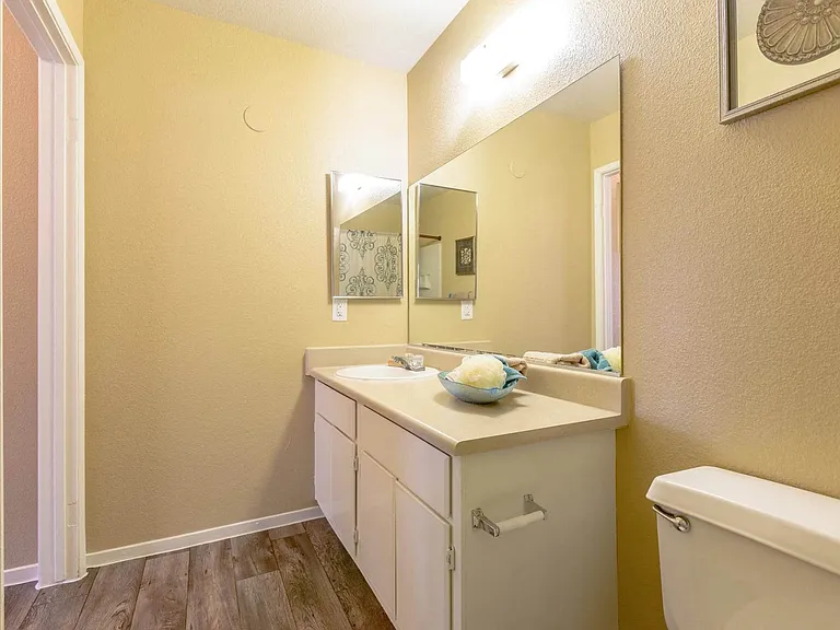 Playa Vista Apartments — Photo 18