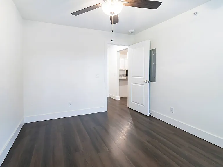 The Aviator Apartments — Photo 52