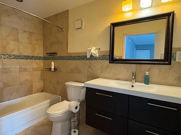 2301 NW 33rd St #107 — Photo 13
