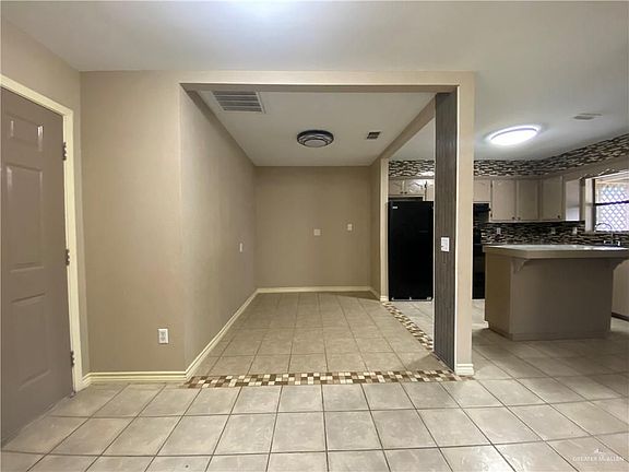 5th image of 2706 Guajillo St