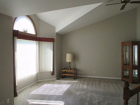 5th image of 219 Orchard Dr
