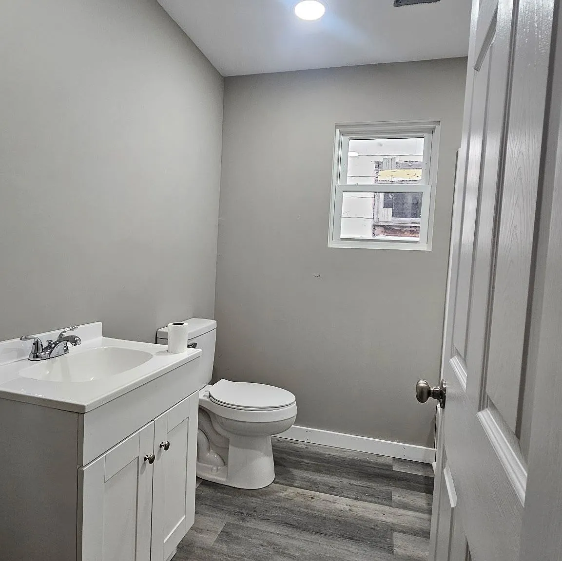 3 bed, 1.0 bath, 1200 sqft, $1,250 — Photo 3