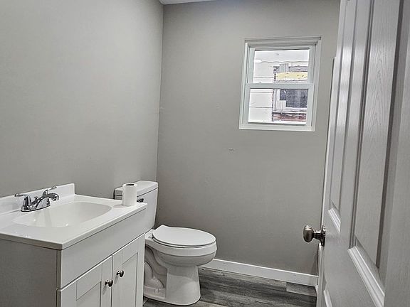 4th image of 3024 S Nebraska St