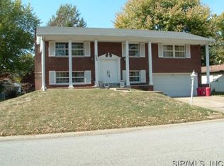 345 Bunker Hill Rd, Belleville, IL 62221