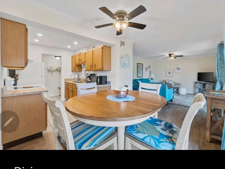 101 Sandpiper Bay #1B — Photo 9