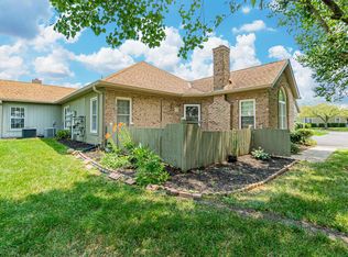 5778 Willow Lake Dr, Grove City, OH 43123