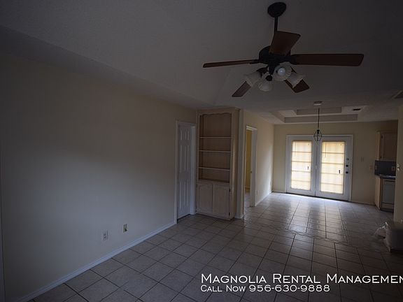 3rd image of 705 Sandpiper Ave APT D
