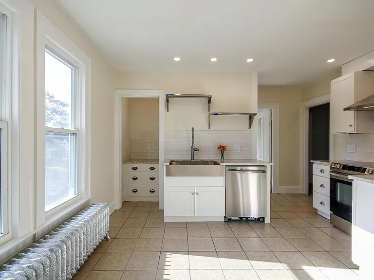 169 Glenwood Ave #2 — Photo 20
