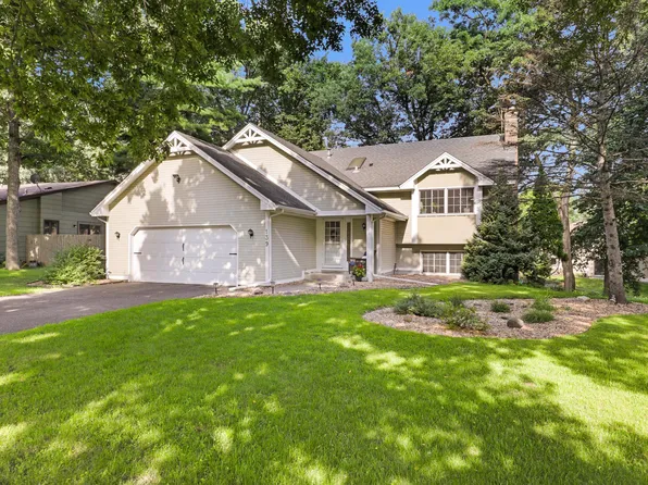 139 Canterbury Rd, Circle Pines, MN 55014