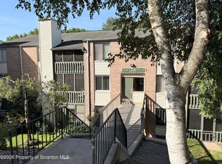 1200 Summit Pointe Dr #1208, Scranton, PA 18508