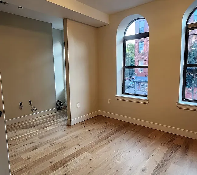 221 Ralph Ave #2L — Photo 8